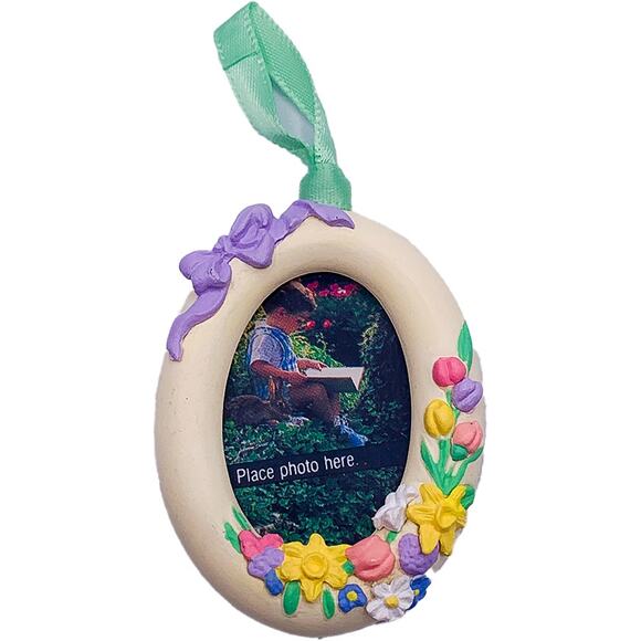 1993 Hallmark Keepsake Easter Beautiful Memories Photo Holder Ornament in Box - Picture 2 of 6